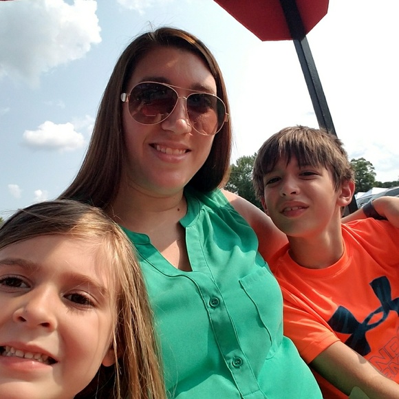 Meet your Posher, Ashley - Picture 1 of 1